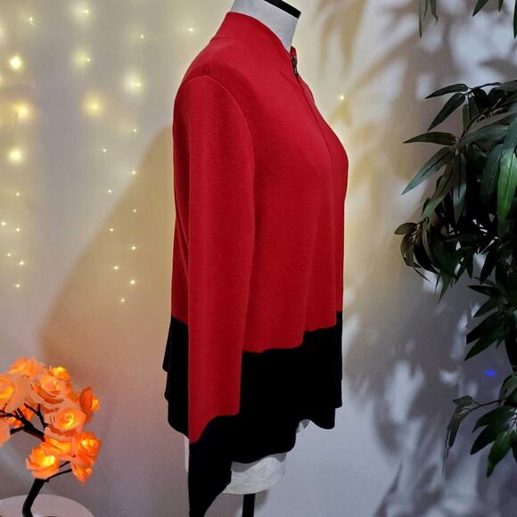Chico's Women's 2 Full Zip Colorblock Red/Black Knit Cardigan with Pockets - Picture 3 of 10